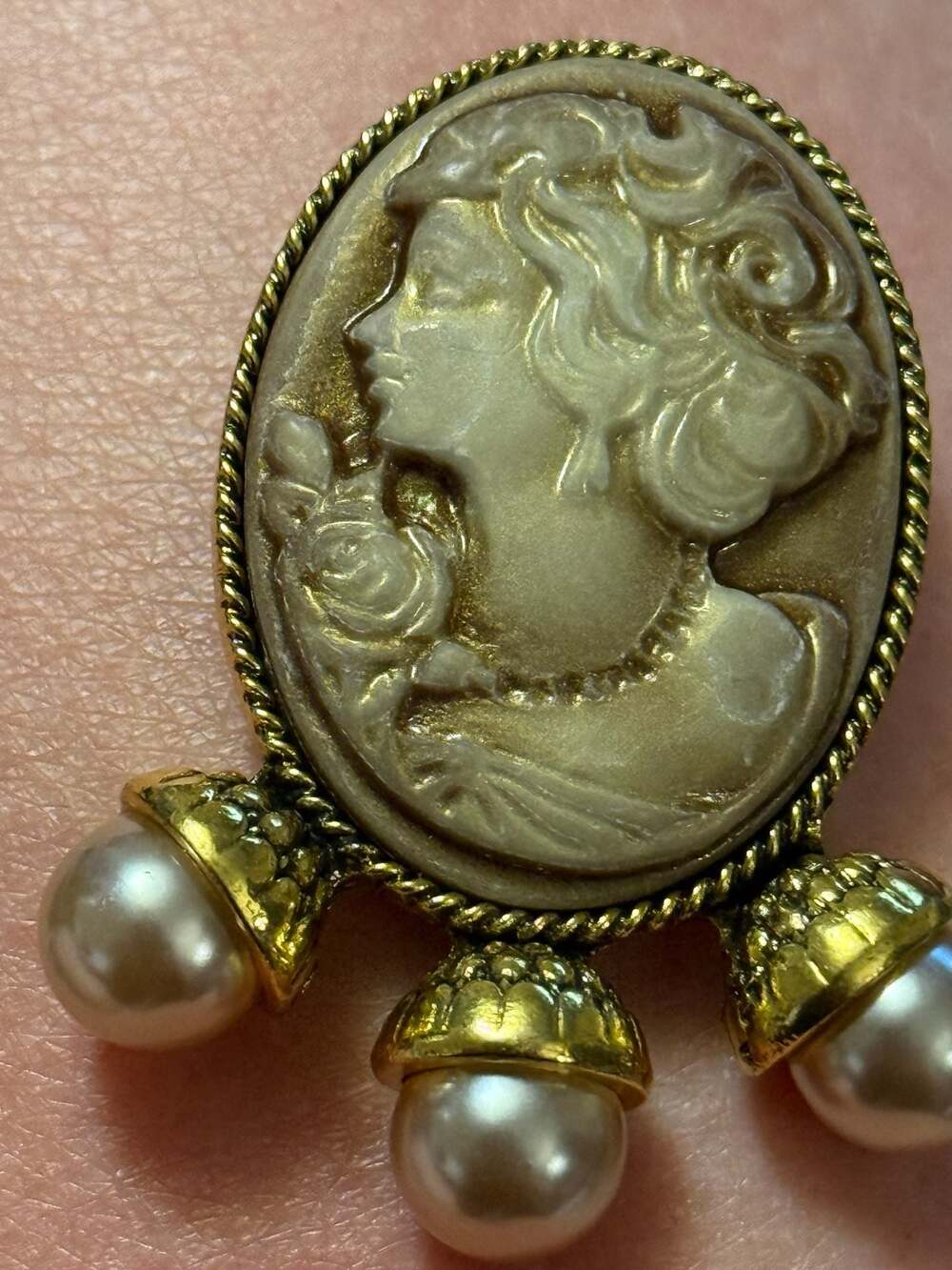 Vintage Gold Tone Cameo Brooch with Faux Pearl Dangles